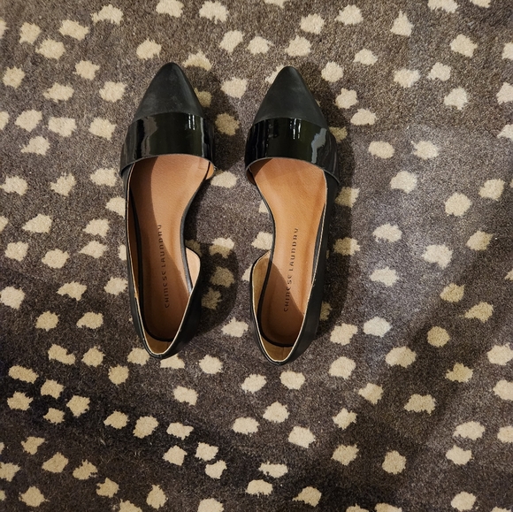 Chinese Laundry Flats - Picture 2 of 3